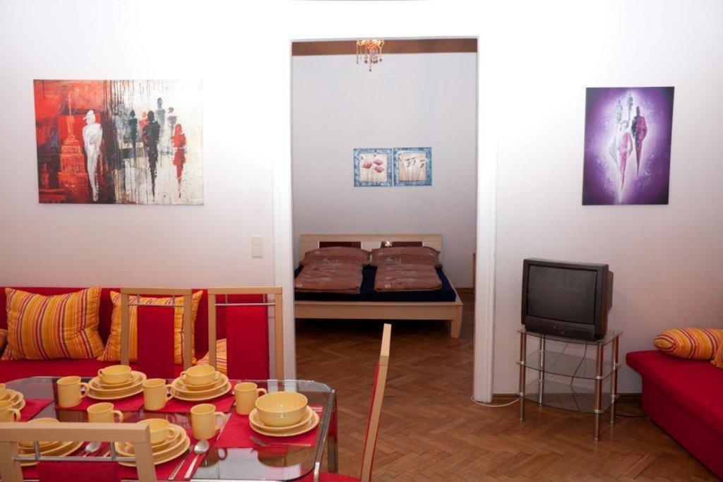 Raisa Apartments Fuenkhgasse Pressbaum Esterno foto